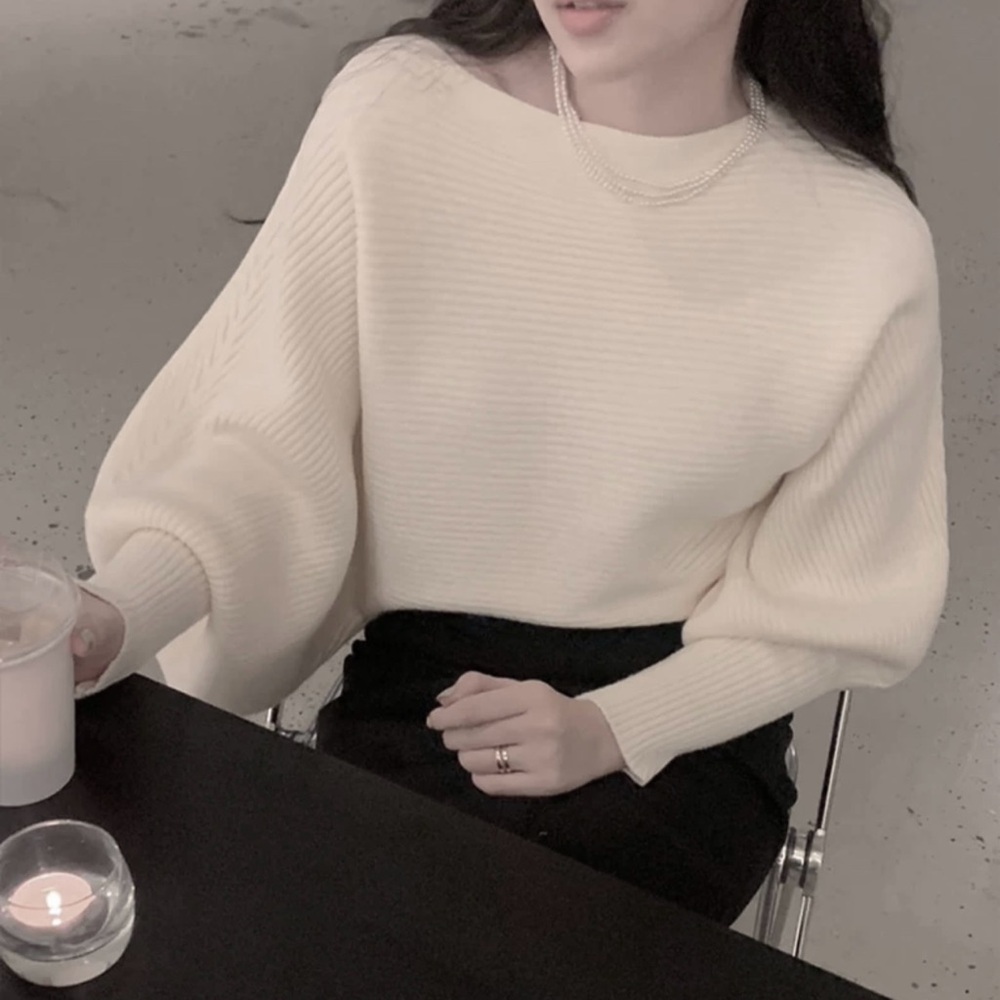 sweater - Picture 2 of 8